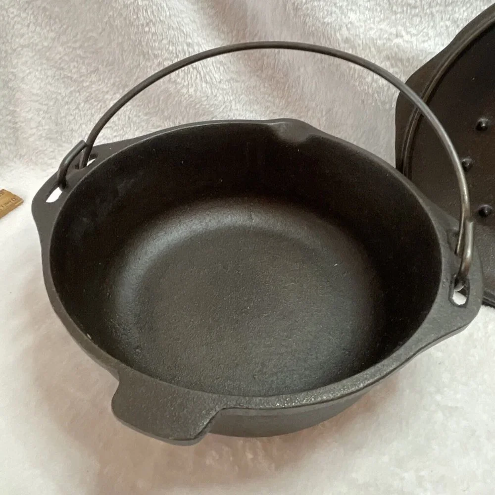 Vintage Cast Iron Lodge 2qt sauce pan HTF recently seasoned‎